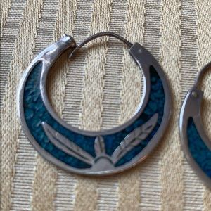 Super fun vintage turquoise inlaid earrings